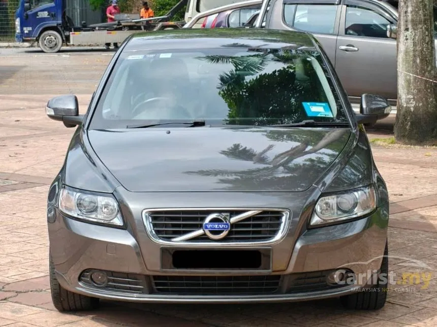 2010 Volvo S40 Sedan