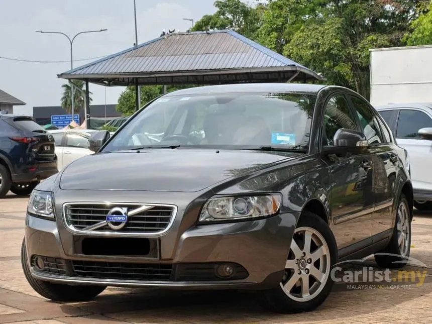2010 Volvo S40 Sedan