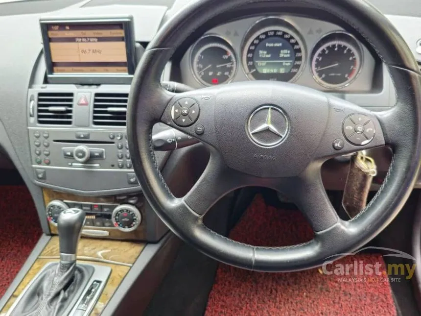 2013 Mercedes-Benz C200 Sedan