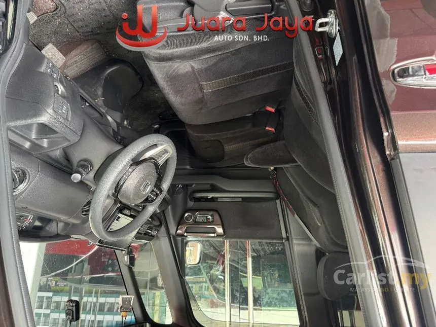 2018 Honda N-Box Custom G L Micro car