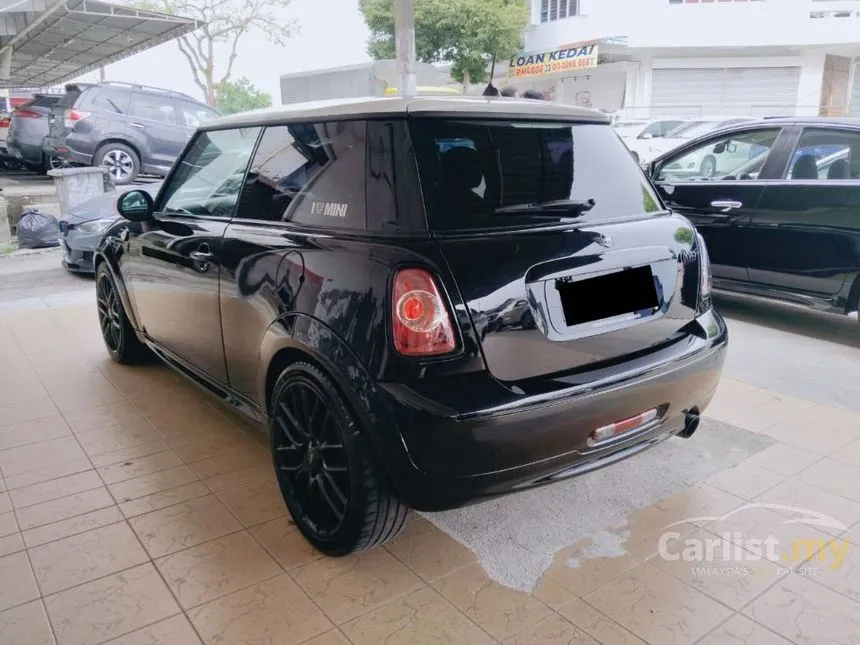 2013 MINI One Hatchback