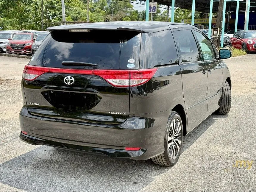 2011 Toyota Estima Aeras MPV