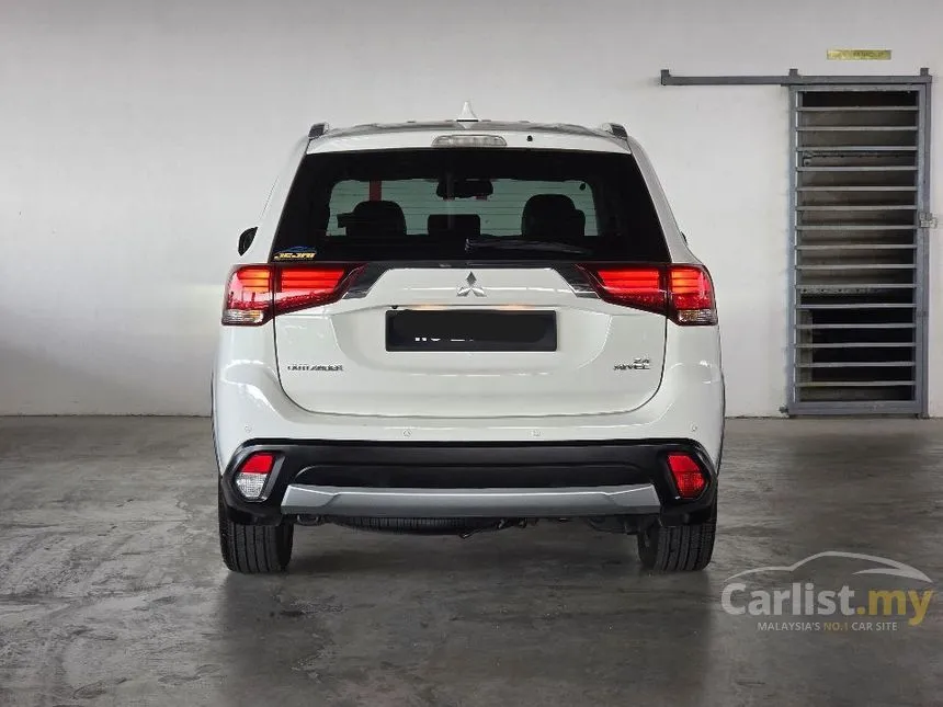 2017 Mitsubishi Outlander SUV