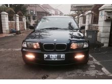 2001 BMW 318i 1.9 Sedan
