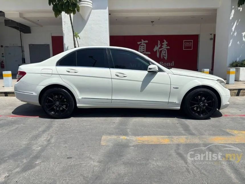 2010 Mercedes-Benz C200 Avantgarde CGI Sedan