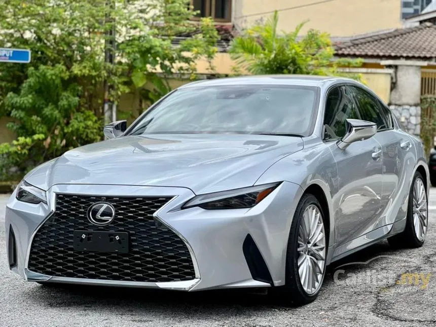 2022 Lexus IS 300 F Sport Sedan
