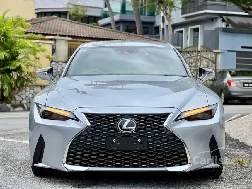2022 Lexus IS 300 F Sport Sedan