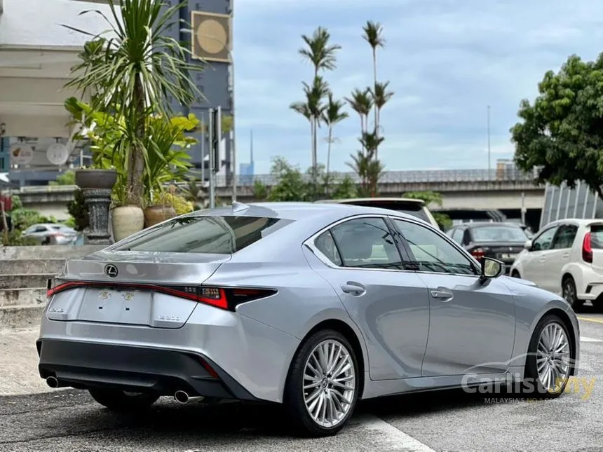 2022 Lexus IS 300 F Sport Sedan