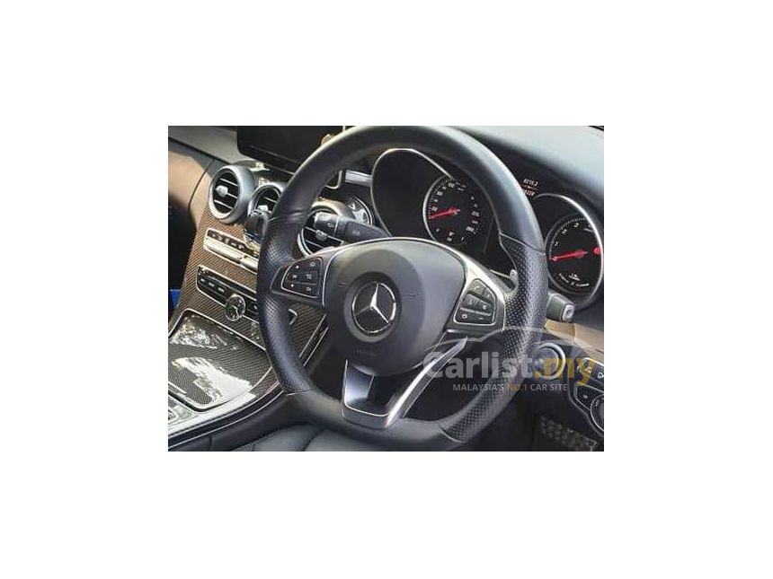 2018 Mercedes-Benz C350 e Avantgarde AMG Line interior Sedan
