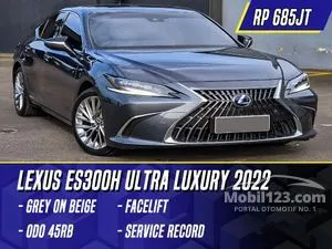 2022 Lexus ES 300h 2.5 Ultra Luxury Sedan