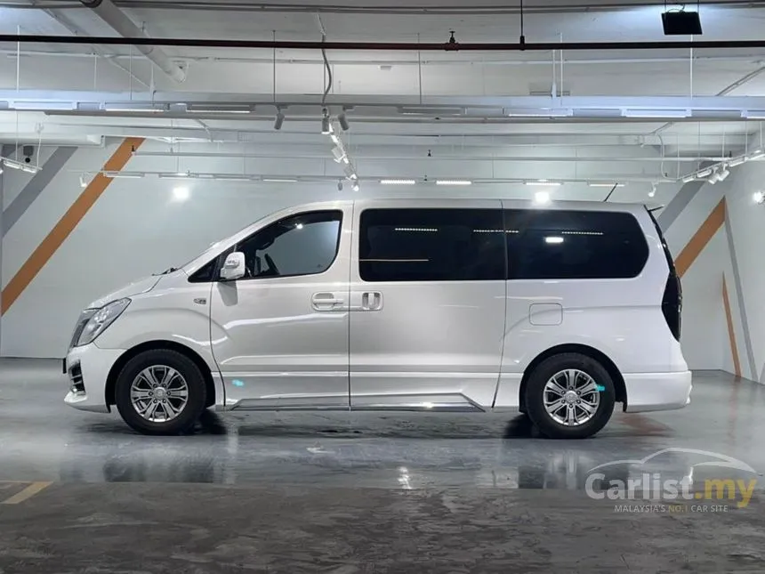 2018 Hyundai Grand Starex Royale MPV