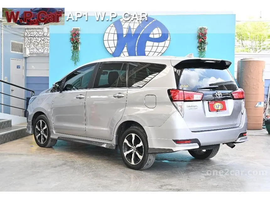 2023 Toyota INNOVA Crysta Premium Wagon