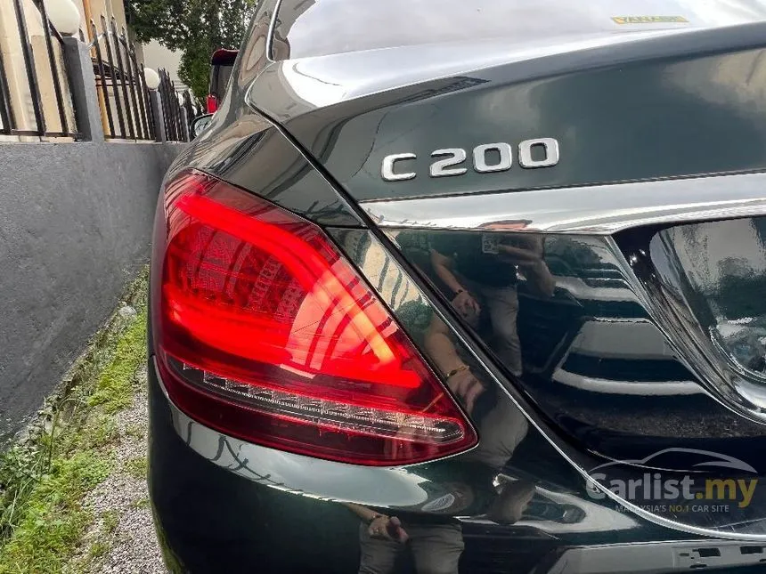 2018 Mercedes-Benz C200 AMG Line Sedan