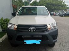 2020 Toyota Hilux 2.4 Pickup Truck (M)