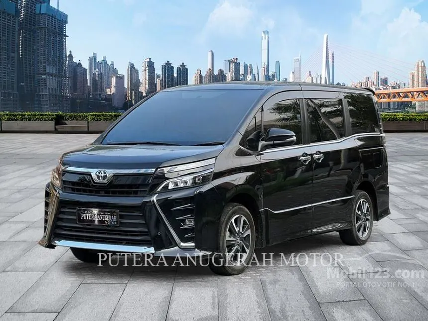 Jual Mobil Toyota Voxy 2019 2.0 di Jawa Timur Automatic Wagon Hitam Rp 420.000.000