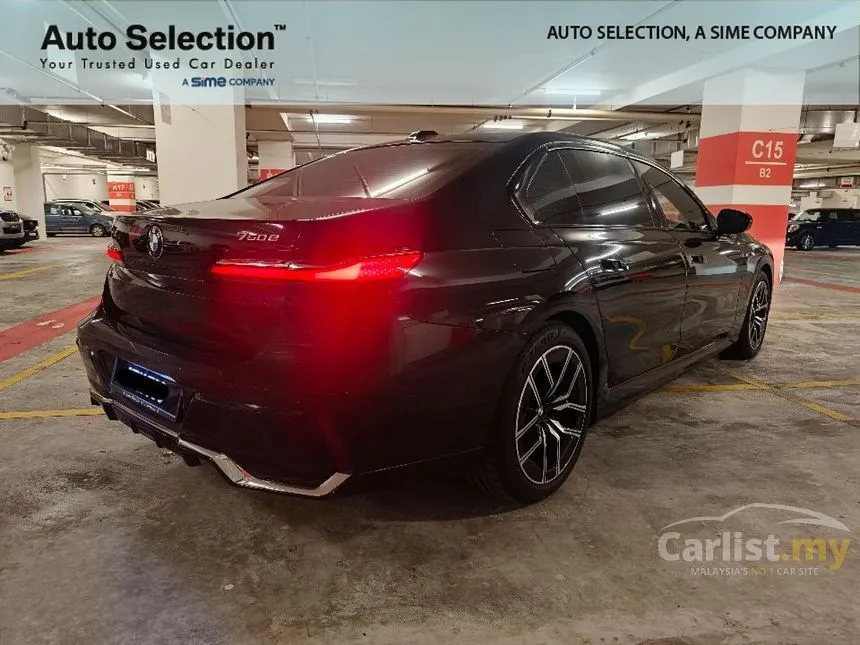 2024 BMW 750e xDrive M Sport Pure Excellence Sedan