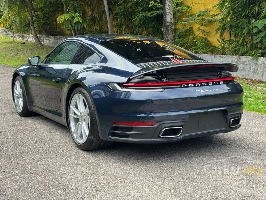 2022 Porsche 911 Carrera 4S Coupe