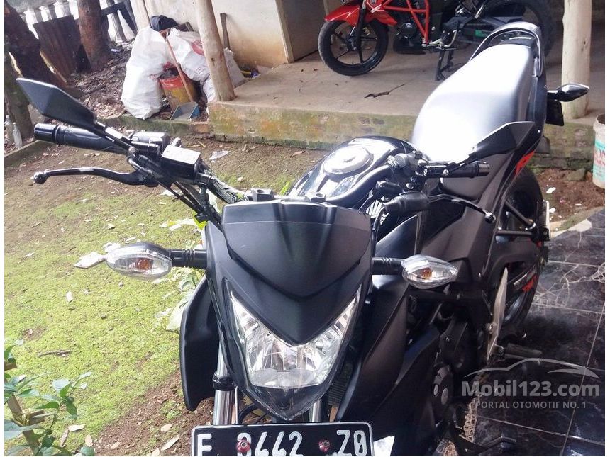 Jual Motor Honda CB 2014 0.2 di Jawa Barat Manual Others 