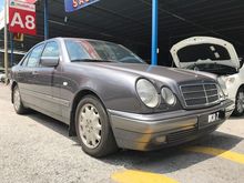 1996 Mercedes-Benz E280 2.8 Elegance Sedan