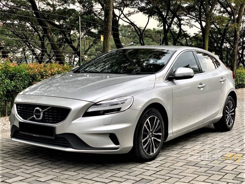 Volvo V40 18 T4 2 0 In Kuala Lumpur Automatic Hatchback Silver For Rm 138 000 Carlist My