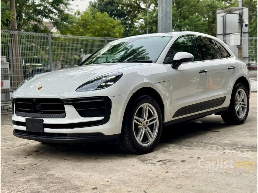 2022 Porsche Macan SUV