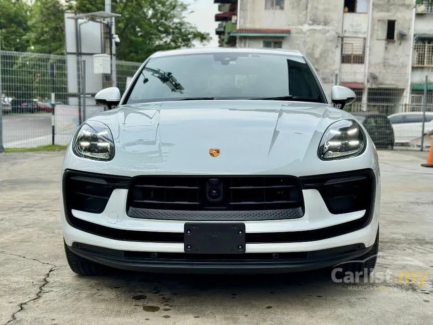 2022 Porsche Macan SUV