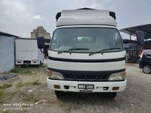 2005 Hino WU410R 4.0 Lorry