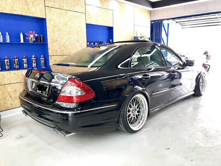 Мерседес e240 w211