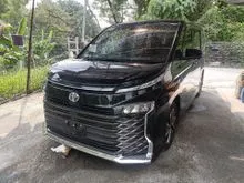 (5A+fully loaded) 2022 Toyota Voxy 2.0 S-Z MPV