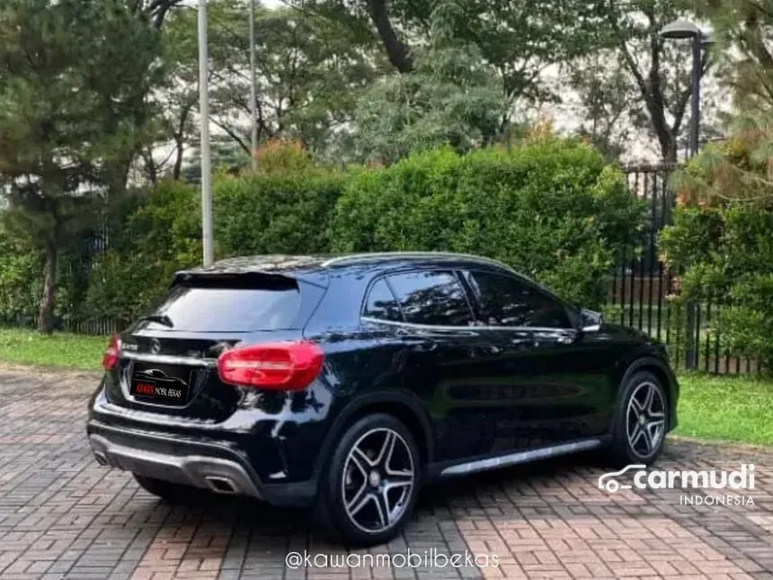 2015 Mercedes-Benz GLA200 Urban SUV