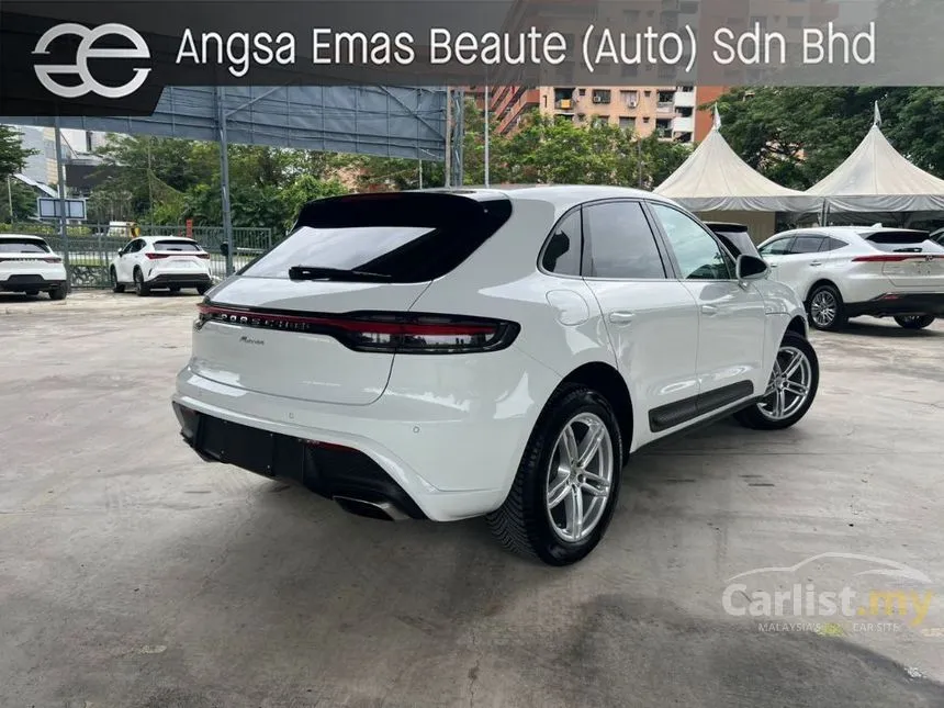 2022 Porsche Macan SUV