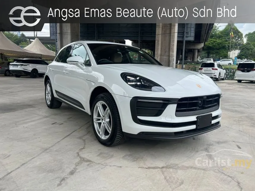 2022 Porsche Macan SUV