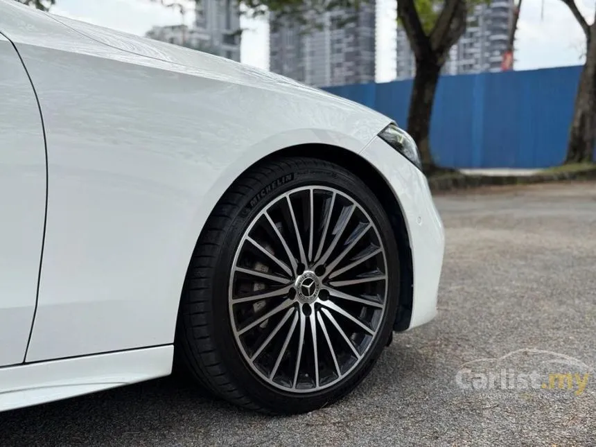 2022 Mercedes-Benz C300 AMG Line Sedan