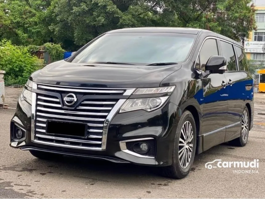 2014 Nissan Elgrand Highway Star MPV