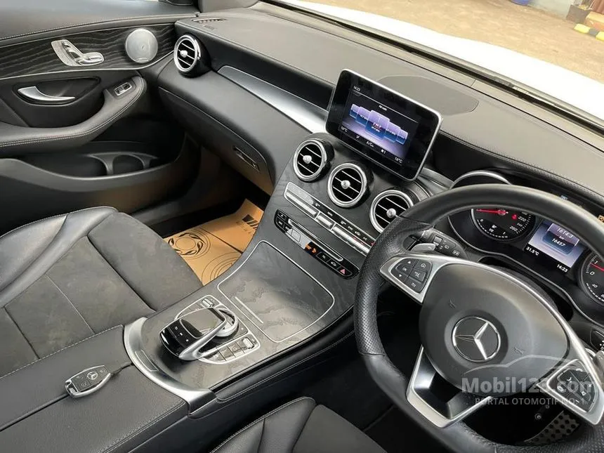 2019 Mercedes-Benz GLC200 AMG SUV