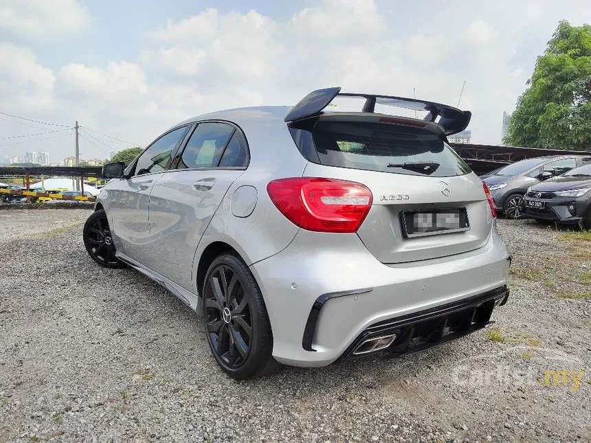 2015 Mercedes-Benz A200 Hatchback