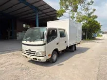 Unregistered 10 Kaki Toyota KDY231 Double Cab Aluminium Box For Sell
