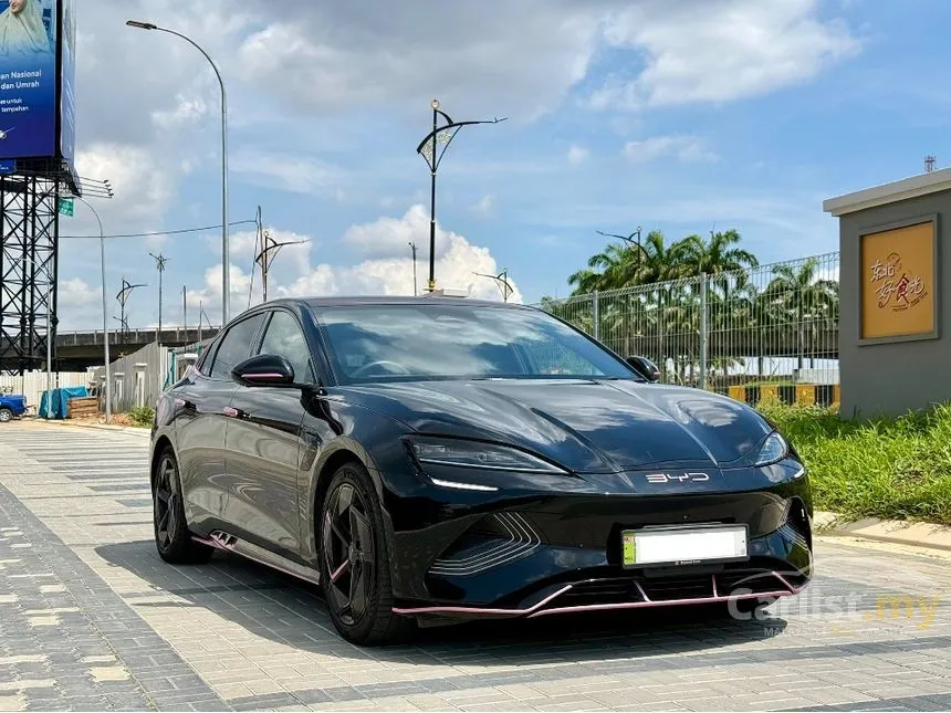 2024 BYD Seal Performance Sedan