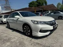Facelift Model,Bodykit,Sport Rim17,2xKeyless Entry,2xPower Seat,ECON,Left&Rear Camera,Leather Seat,Auto H.Lamp&Wiper-2017 Honda Accord 2.0 VTi-L Sedan