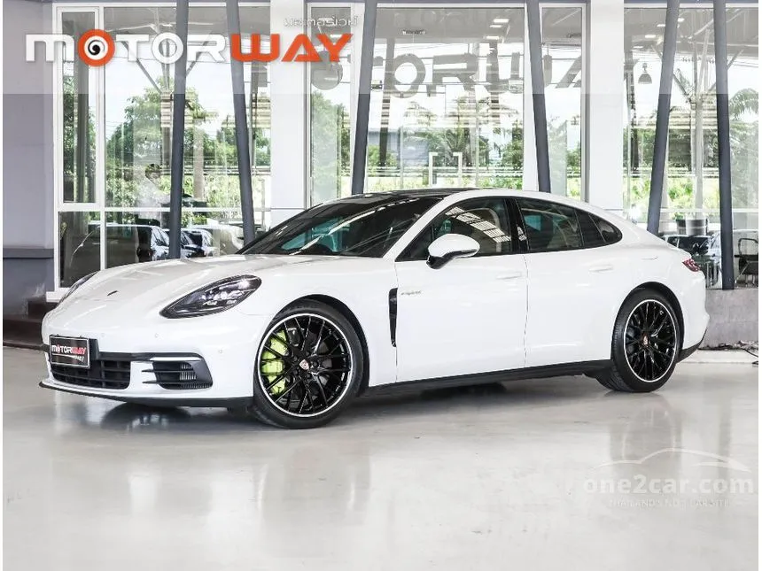 2018 Porsche PANAMERA 4 E-Hybrid Sedan