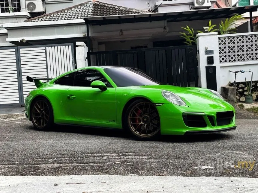 2018 Porsche 911 Carrera GTS Coupe