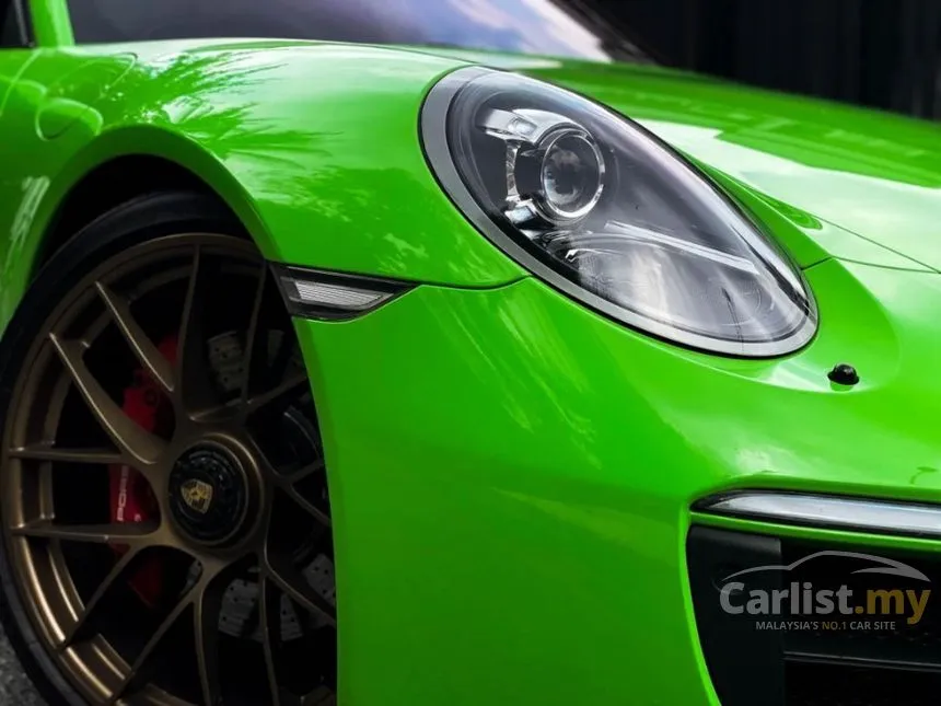 2018 Porsche 911 Carrera GTS Coupe
