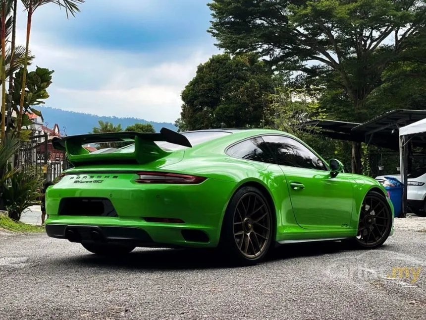 2018 Porsche 911 Carrera GTS Coupe