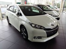 2013 Toyota Wish 1.8 S Package With Keyless Entry And Push Start Button New Face Lifted
