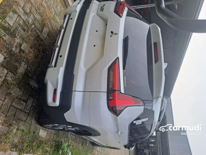 2024 Mitsubishi Xpander CROSS Premium Package Wagon