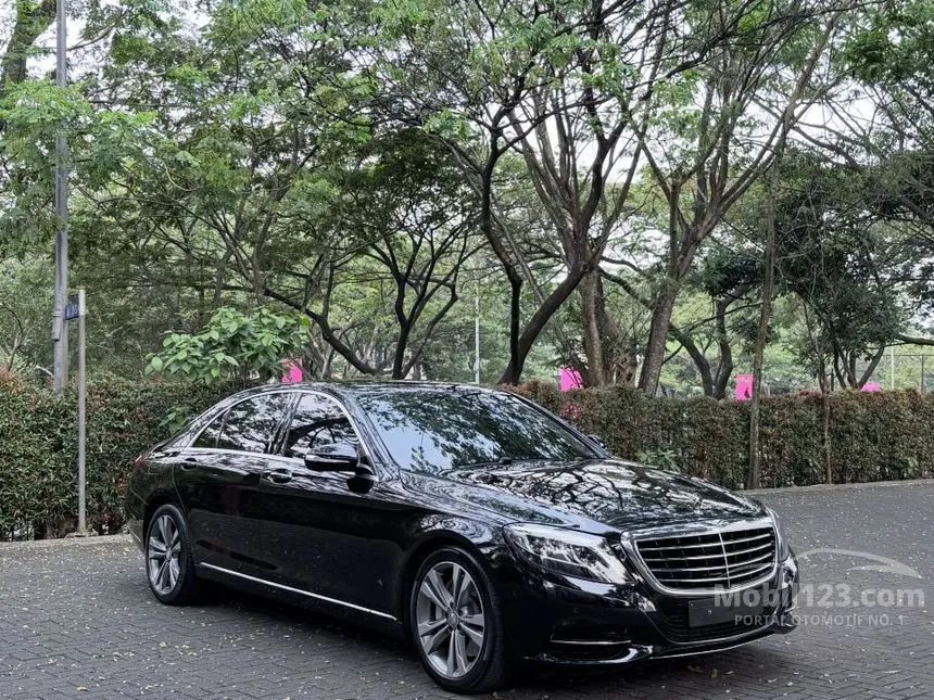 2017 Mercedes-Benz S400L Exclusive AMG Line Sedan