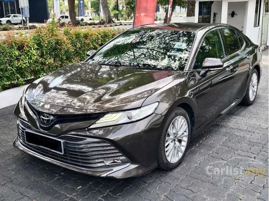 2019 Toyota Camry V Sedan