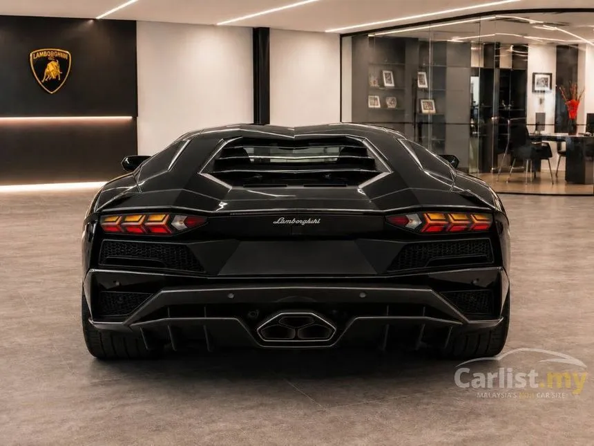 2018 Lamborghini Aventador S Coupe