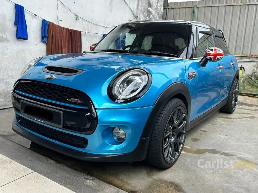 2016 MINI Cooper 5 Door Hatchback
