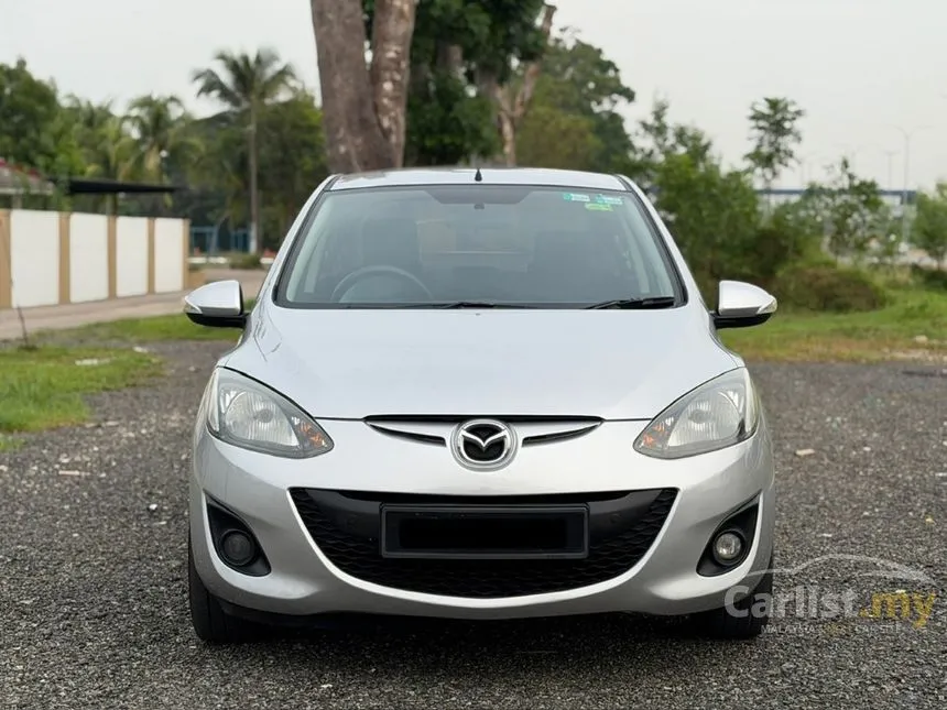 2010 Mazda 2 V Sedan